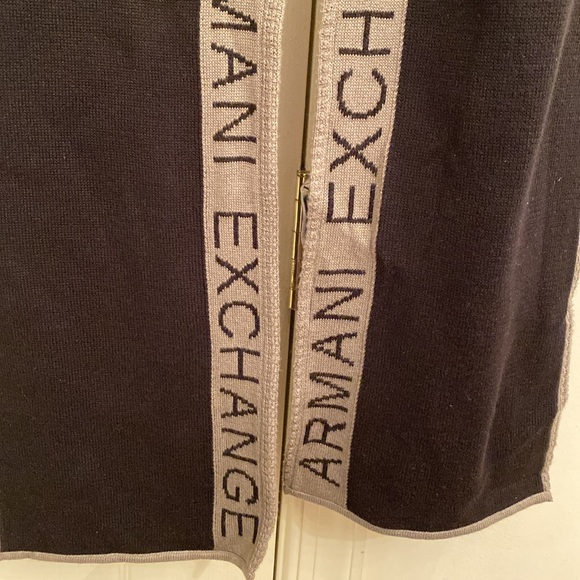 Armani Exchange Men’s Scarf. - Picture 2 of 4
